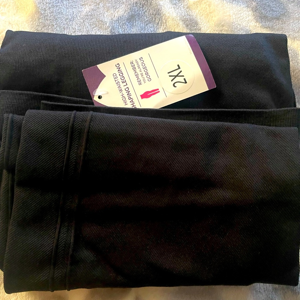 Brand new shape mint leggings